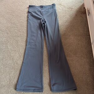 GapFit Studio Sky High Flare Yoga Pants - Slate Gray